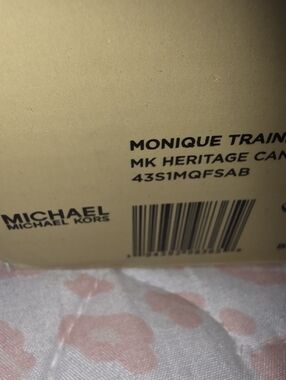 Michael Kors Black/White Shoe Box with Size Label 8